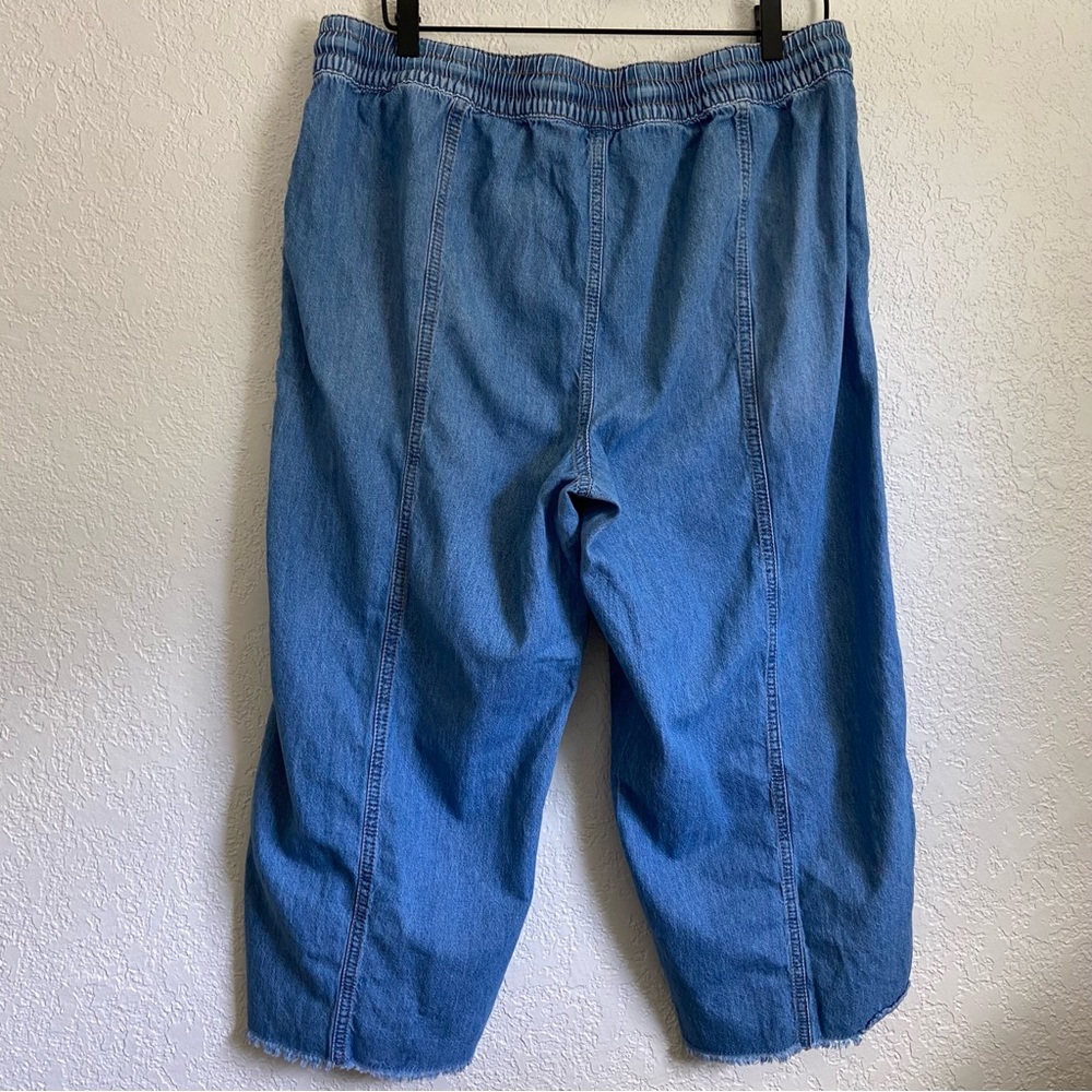 Maurices Wide Leg Pull On High Rise Cropped Jean - Picture 3 of 11